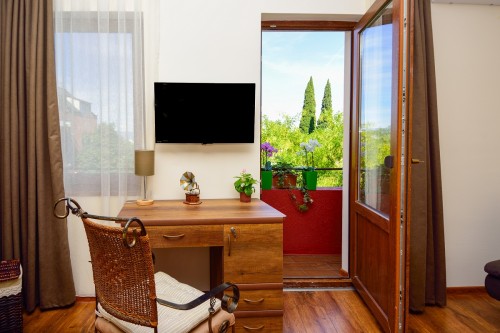 <p>Double Room with balcony</p>
