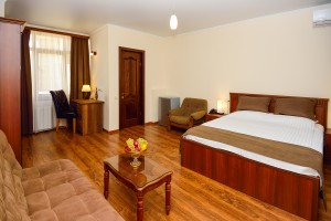 <p>Double Room with balcony</p>
