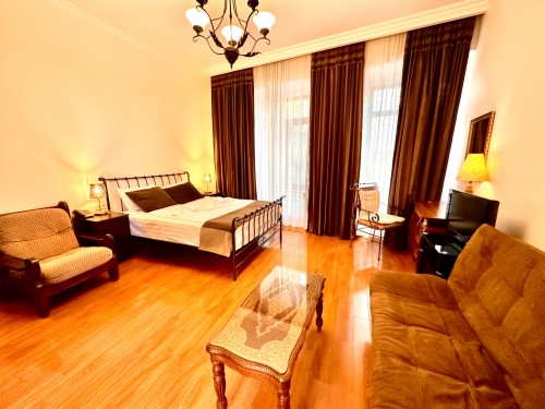 <p>Standard Double Room</p>
