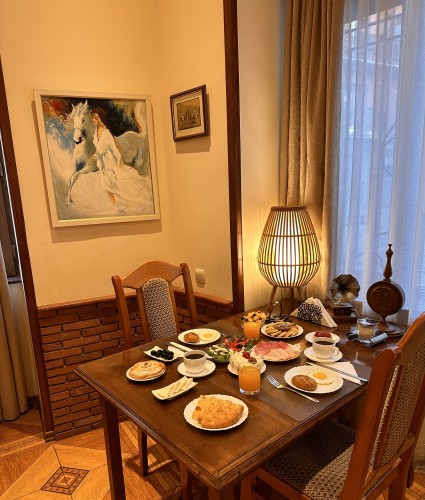 <p>Breakfast</p>
